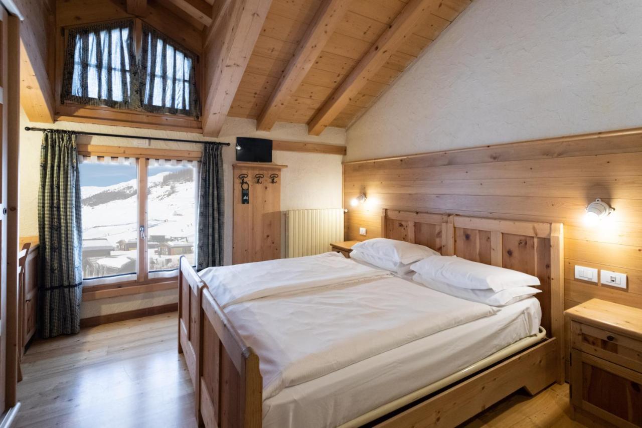 Hotel Helvetia Ливиньо Экстерьер фото