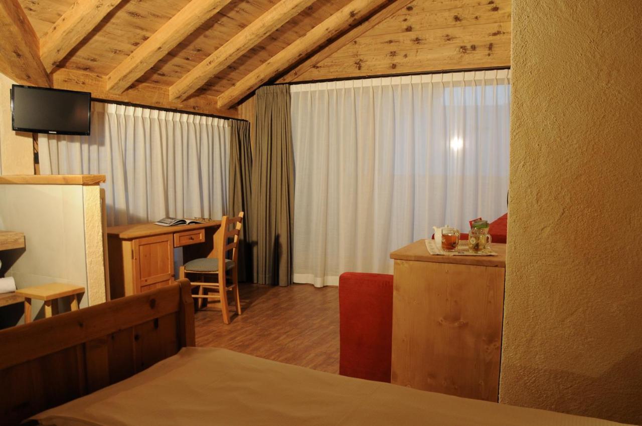 Hotel Helvetia Ливиньо Экстерьер фото