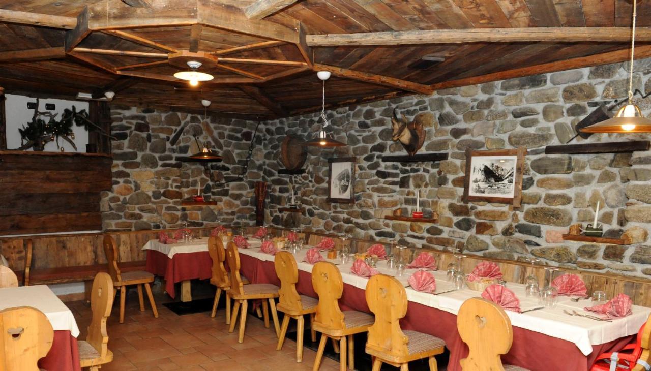 Hotel Helvetia Ливиньо Экстерьер фото